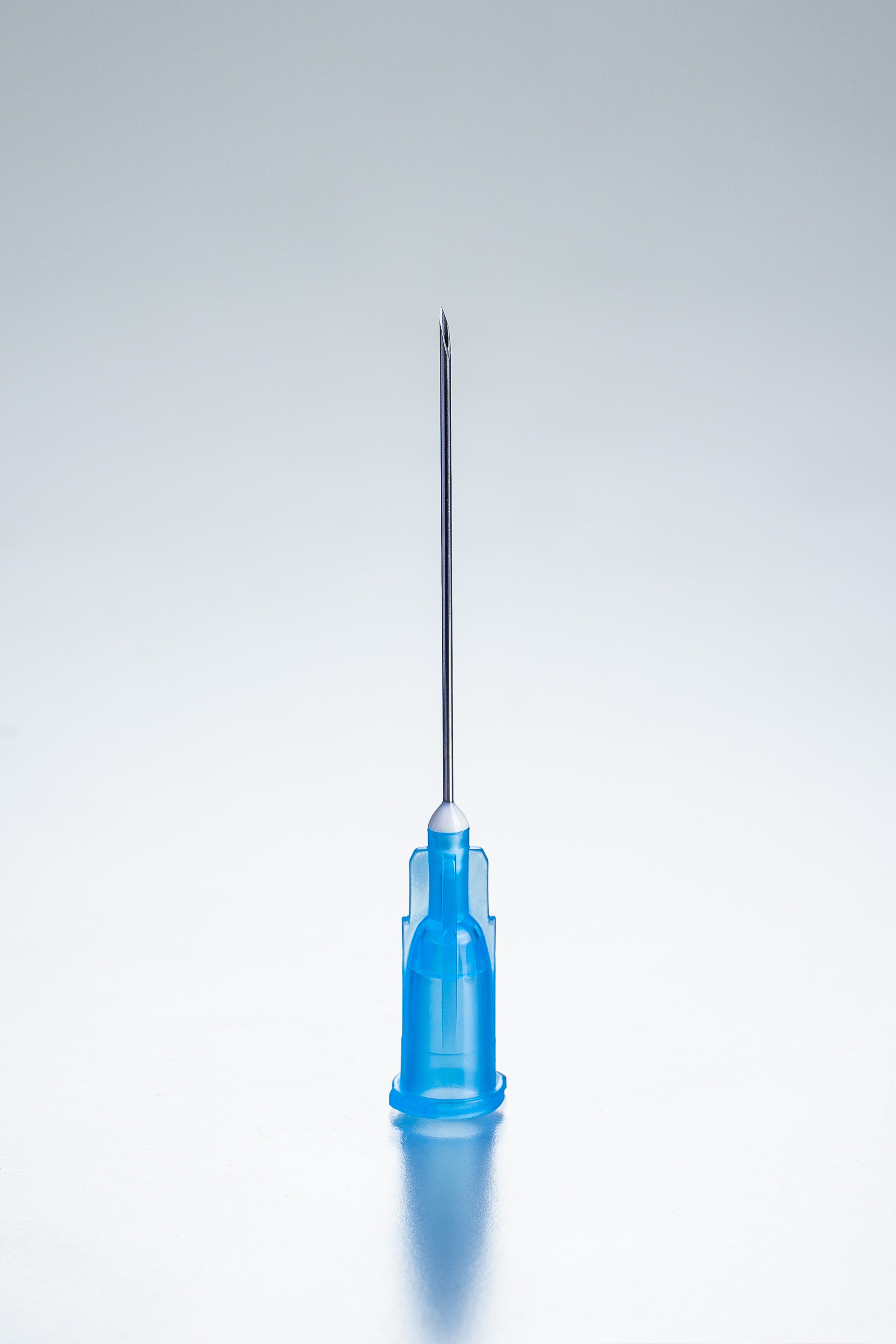 4710006030-HSW-HENKE-JECT-R-Single-use-Needle-s-23G-x-1-14-0-60-x-30-mm-TW-LB Einmal-Kanülen, einzeln und steril verpackt